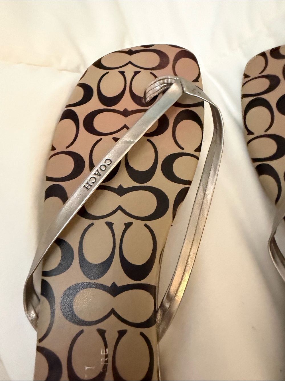 Coach Metallic Thong Flip-flops & badsandaler Coach - Size 8 - Picture 2 of 5